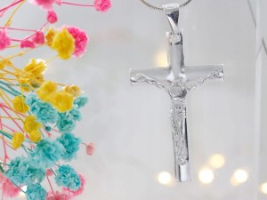 Krzyżyk srebrny próba 925   