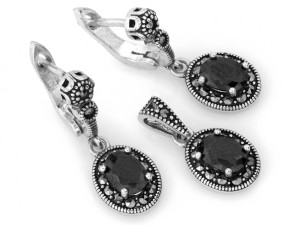 Kolczyki i wisiorek z czarnymi cyrkoniami srebro próba 925 