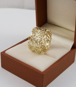 Pierścionek złoty kwiatki ażurowe próba 585