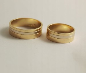Obrączki złote płaskie z białym złotem próba 585