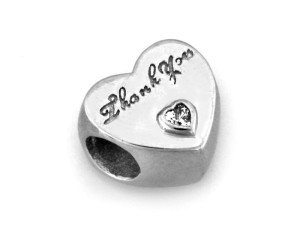 Zawieszka do bransoletki serduszko z cyrkonią srebro 925  